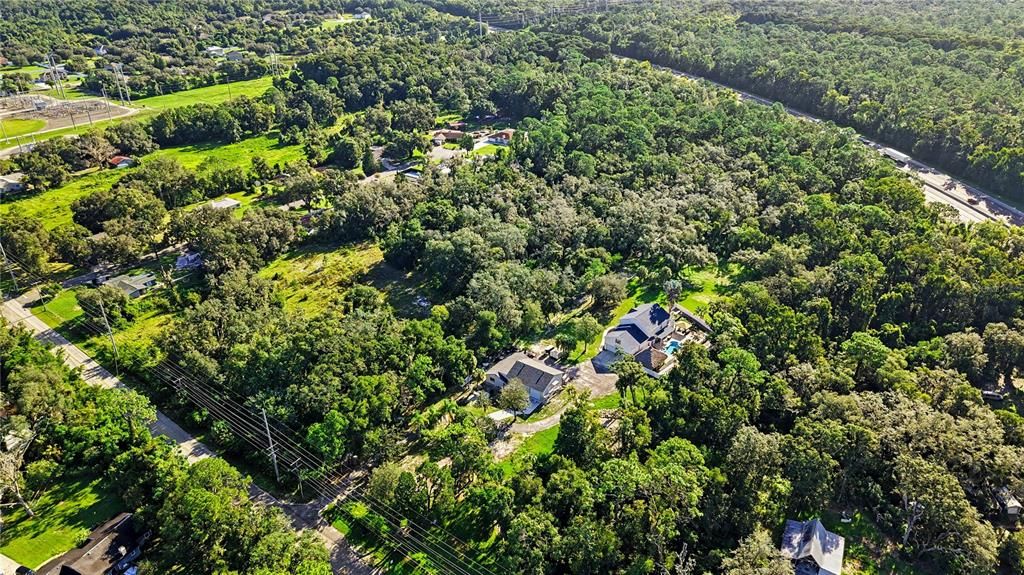 待售: $1,750,000 (15.04 acres)