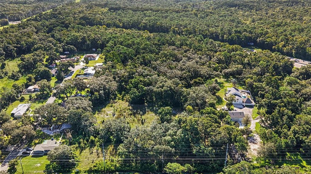 待售: $1,750,000 (15.04 acres)