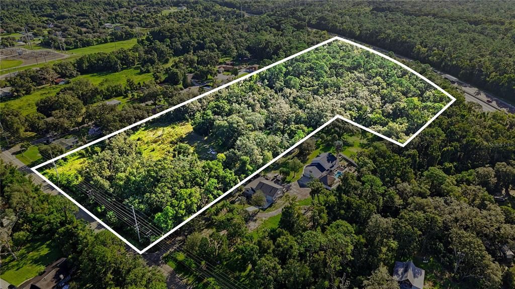 待售: $1,750,000 (15.04 acres)