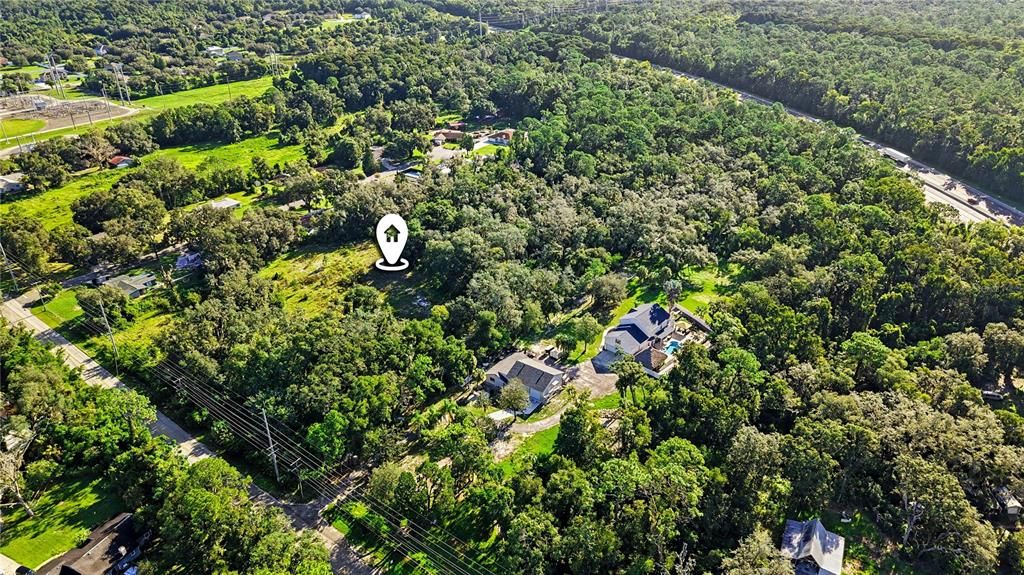 待售: $1,750,000 (15.04 acres)
