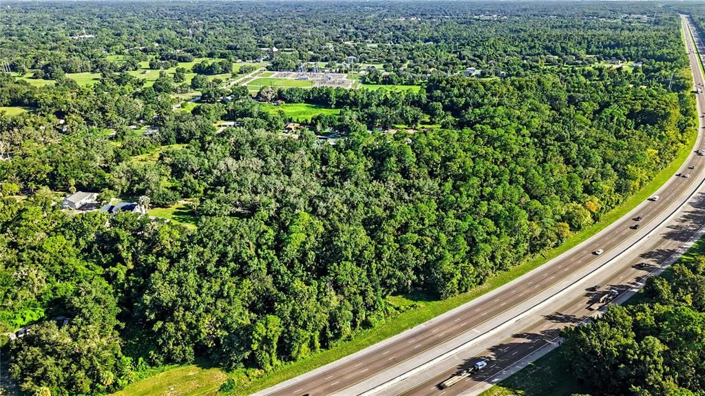 待售: $1,750,000 (15.04 acres)