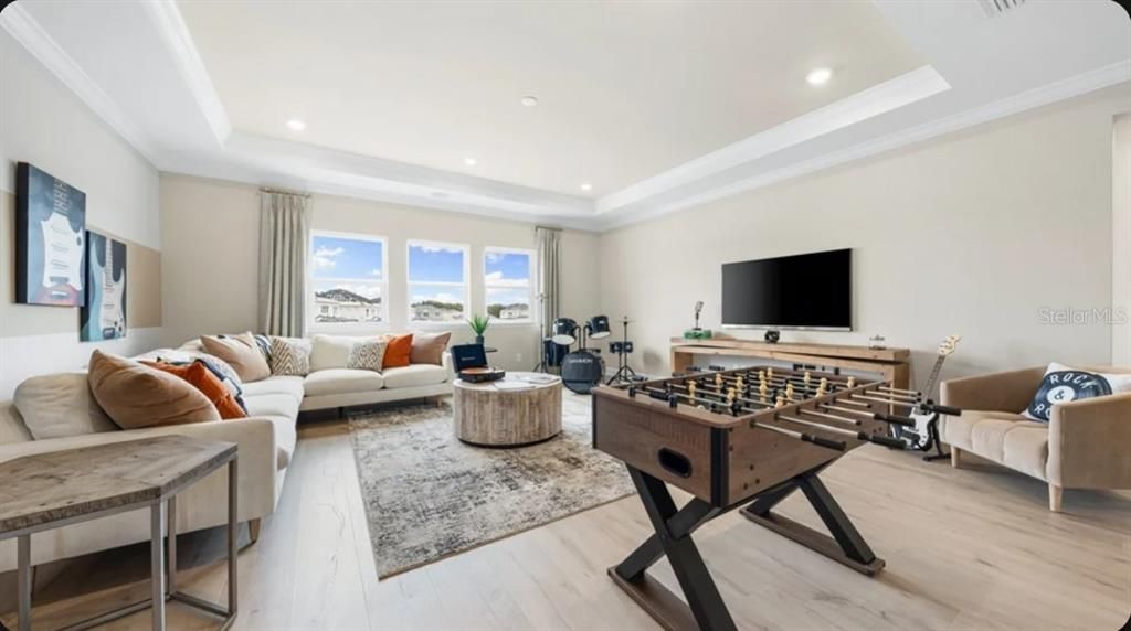 For Sale: $758,999 (5 beds, 4 baths, 3835 Square Feet)