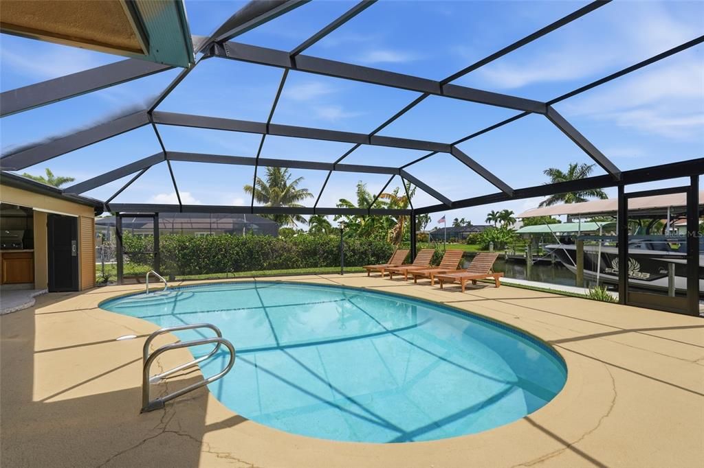 For Sale: $720,000 (3 beds, 2 baths, 2132 Square Feet)