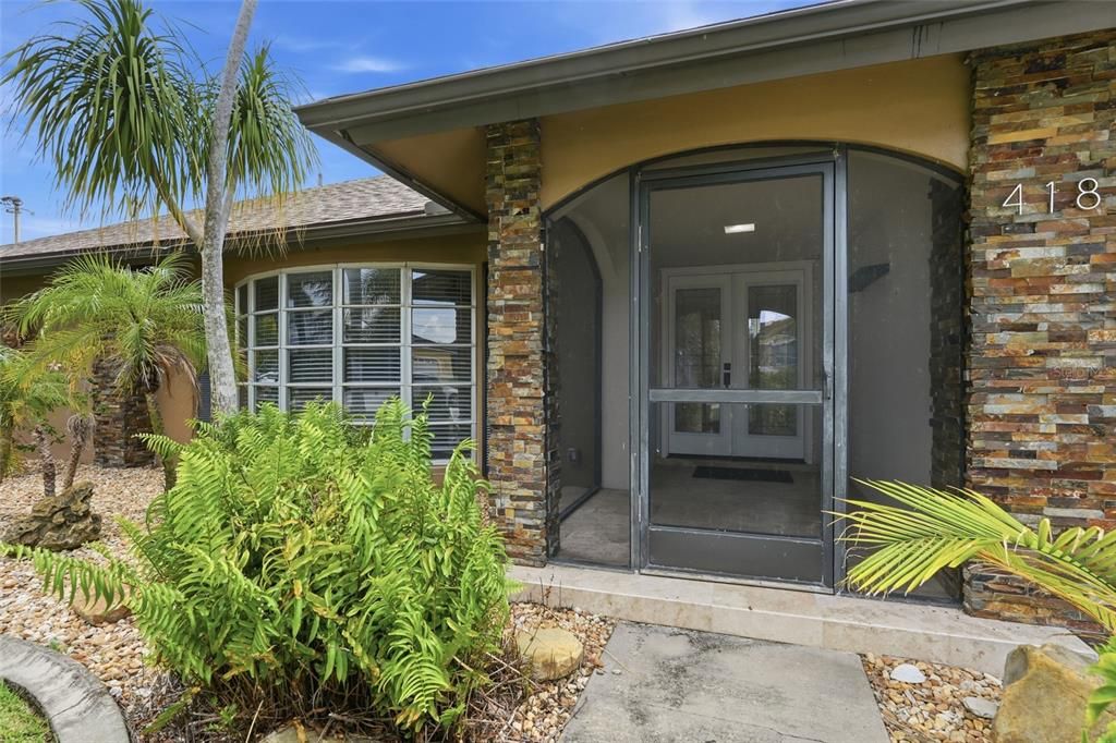 For Sale: $720,000 (3 beds, 2 baths, 2132 Square Feet)