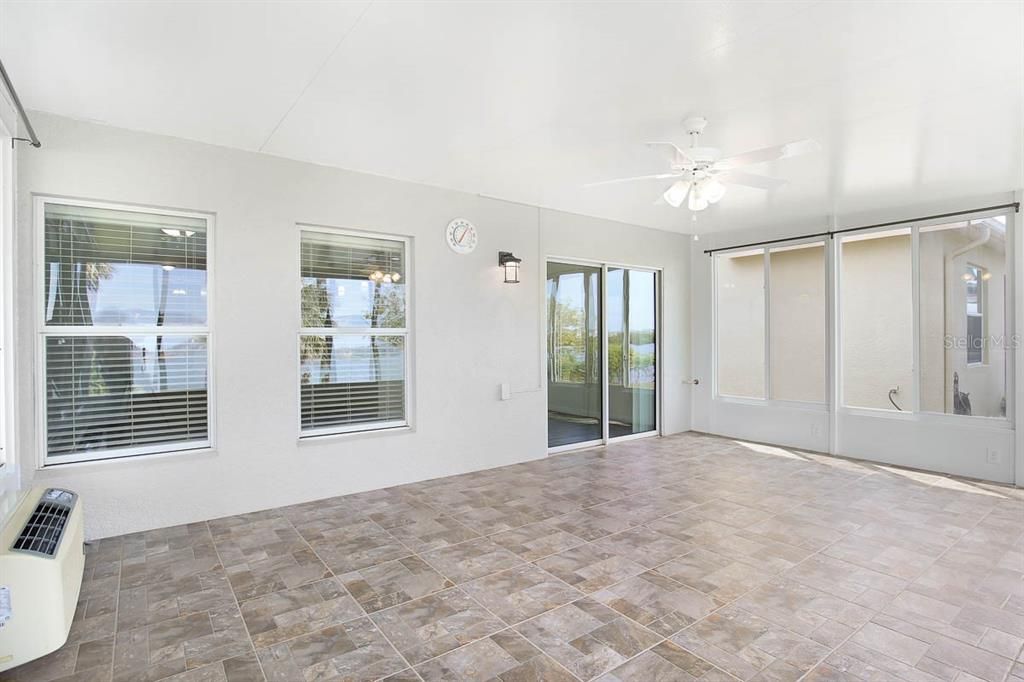 For Rent: $2,600 (3 beds, 2 baths, 1977 Square Feet)
