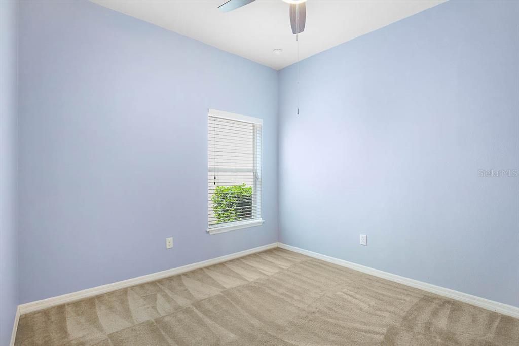 For Rent: $2,600 (3 beds, 2 baths, 1977 Square Feet)