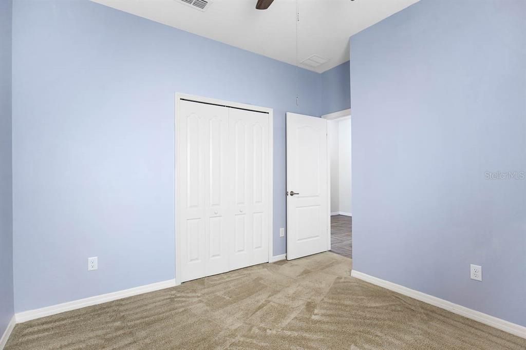 For Rent: $2,600 (3 beds, 2 baths, 1977 Square Feet)