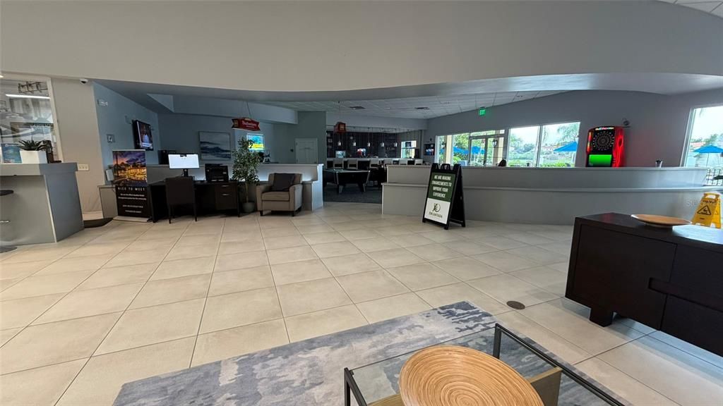 For Rent: $2,050 (2 beds, 2 baths, 1161 Square Feet)