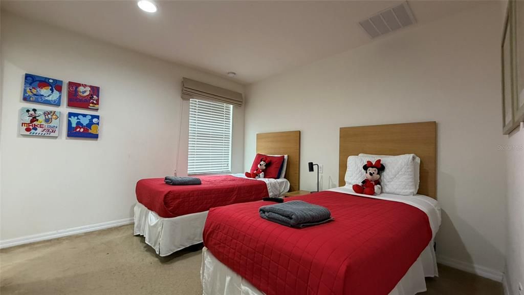 For Rent: $2,050 (2 beds, 2 baths, 1161 Square Feet)