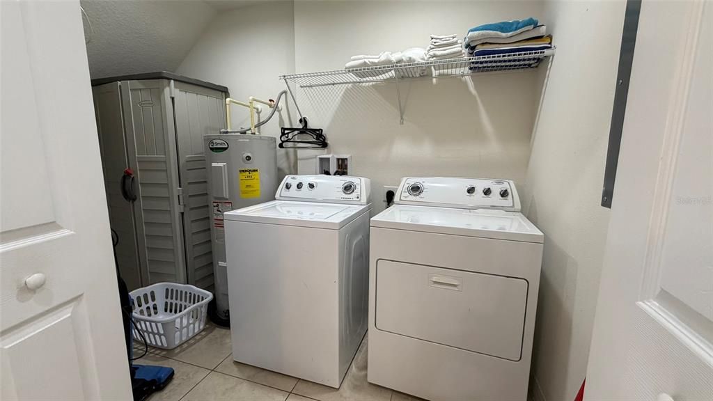 For Rent: $2,050 (2 beds, 2 baths, 1161 Square Feet)