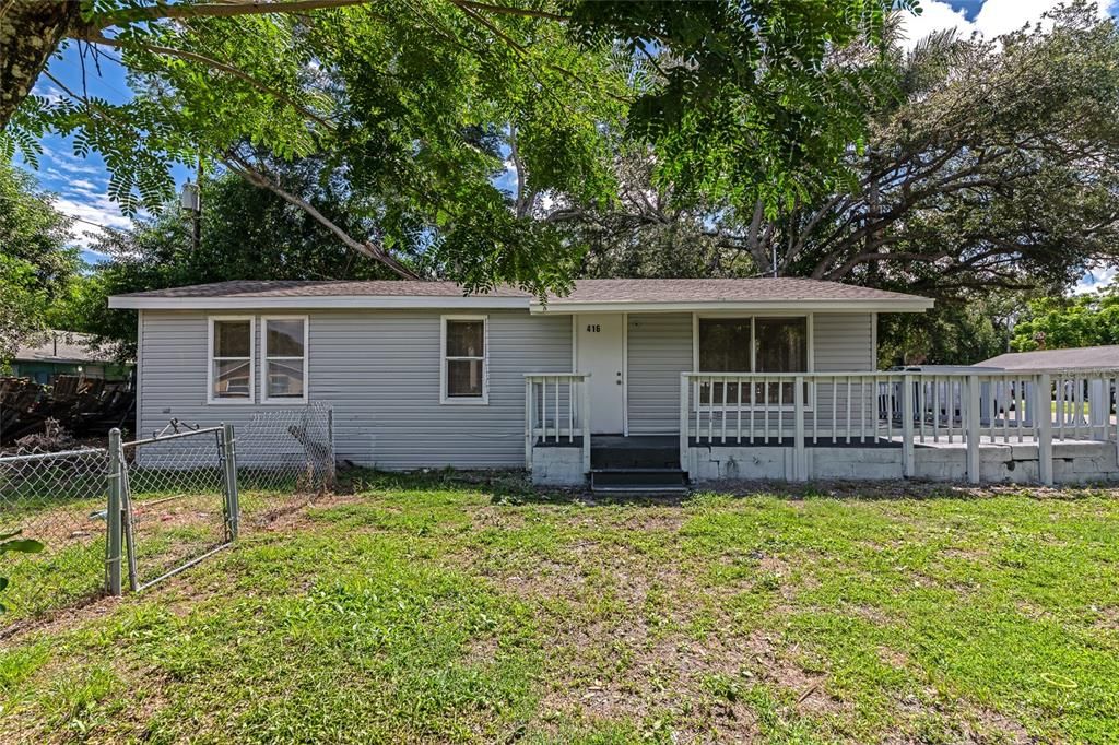 For Sale: $199,000 (3 beds, 1 baths, 890 Square Feet)