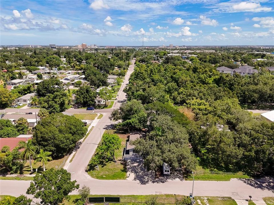 For Sale: $199,000 (3 beds, 1 baths, 890 Square Feet)