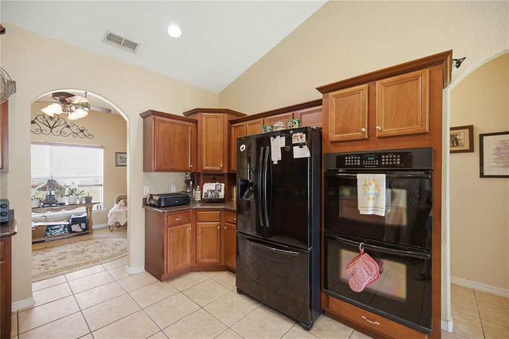 En Venta: $495,000 (4 camas, 3 baños, 2913 Pies cuadrados)