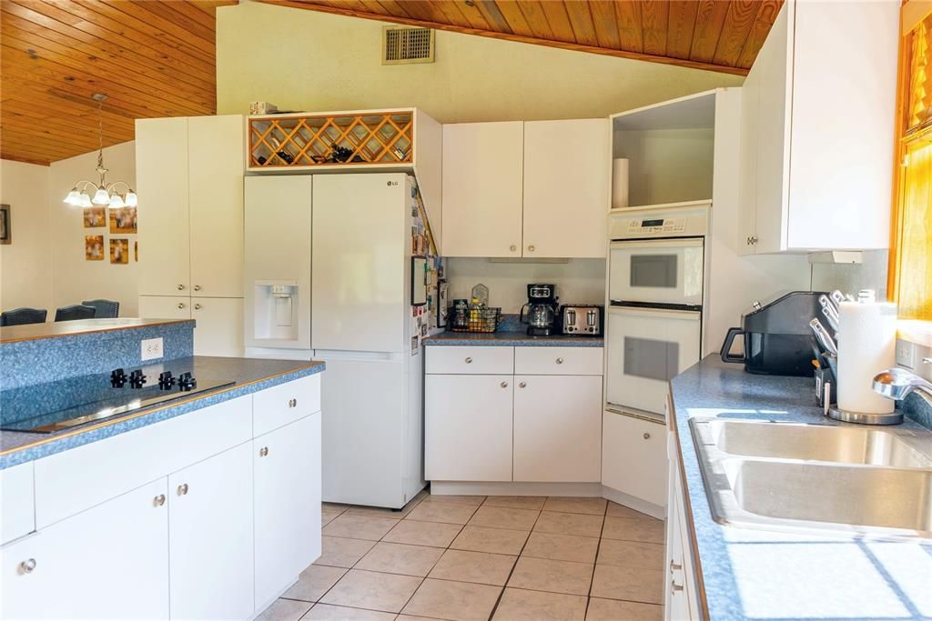 En Venta: $880,000 (1 camas, 2 baños, 1056 Pies cuadrados)