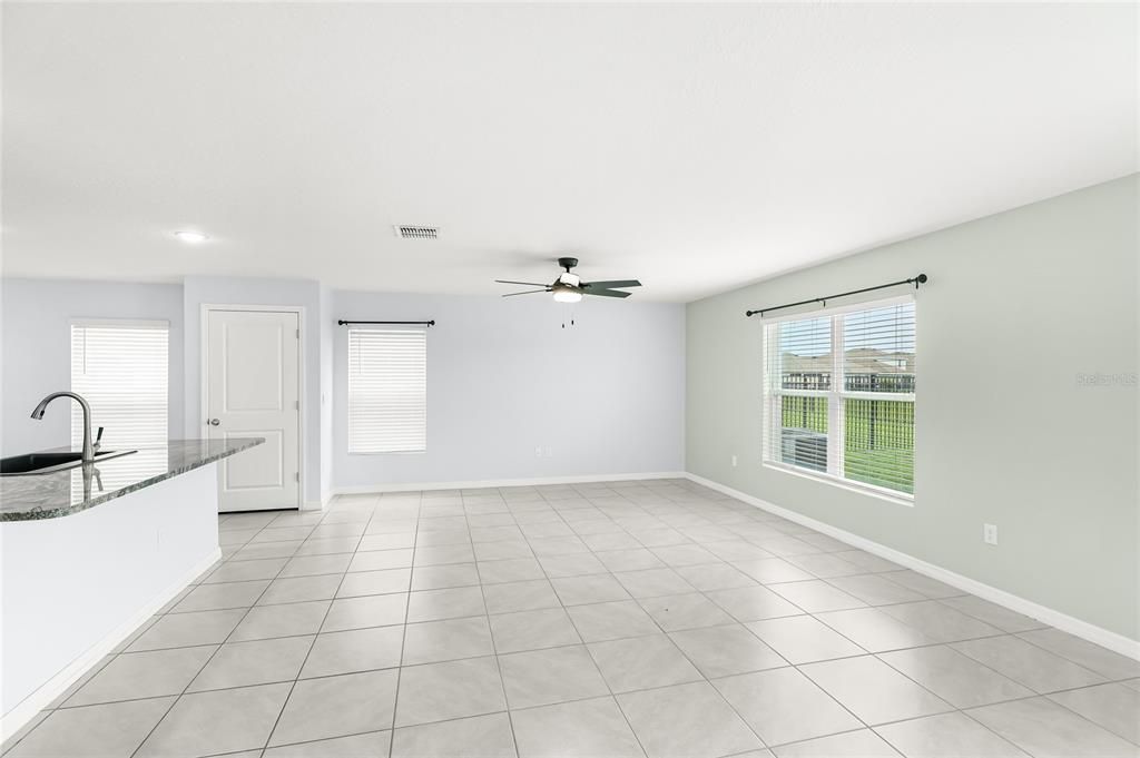For Sale: $370,000 (4 beds, 2 baths, 2308 Square Feet)