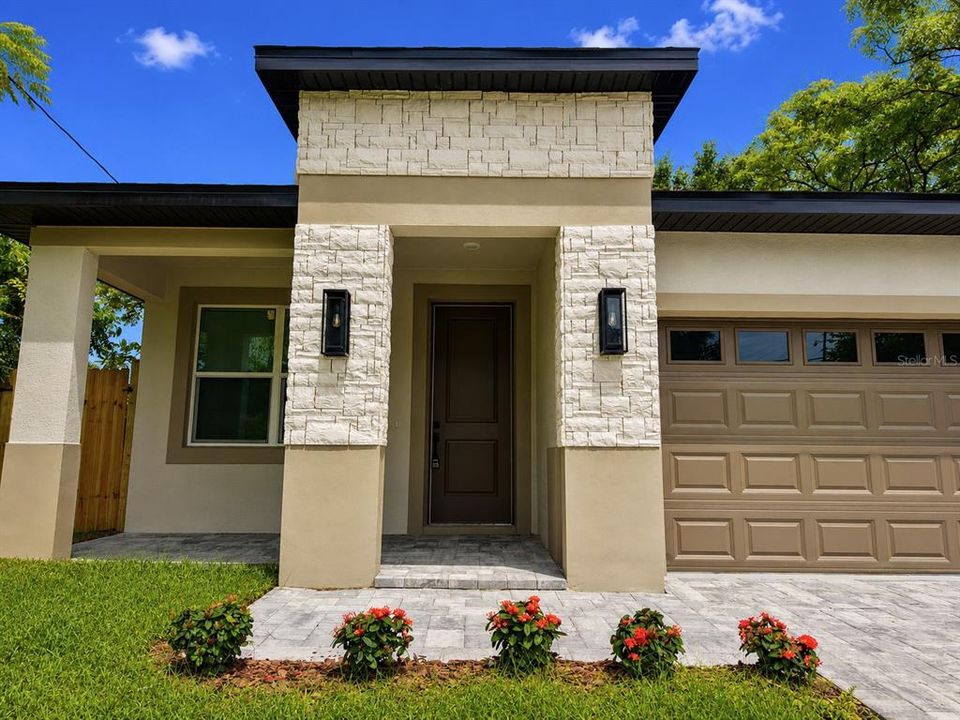Active With Contract: $2,500 (4 beds, 2 baths, 1734 Square Feet)