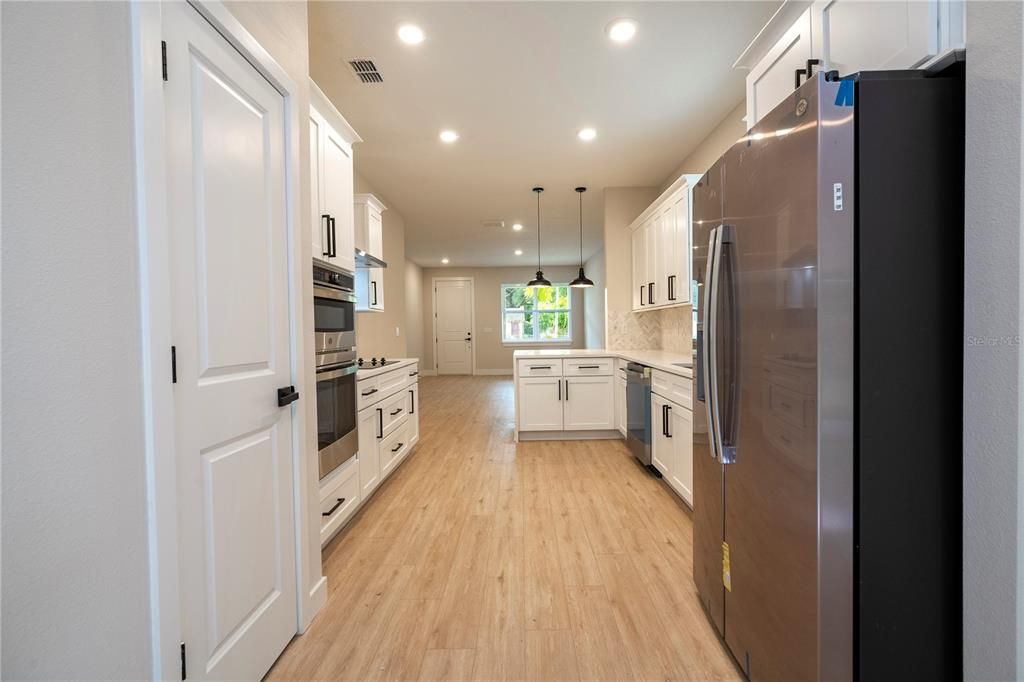 Active With Contract: $2,500 (4 beds, 2 baths, 1734 Square Feet)