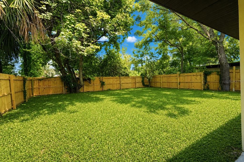 Active With Contract: $2,500 (4 beds, 2 baths, 1734 Square Feet)
