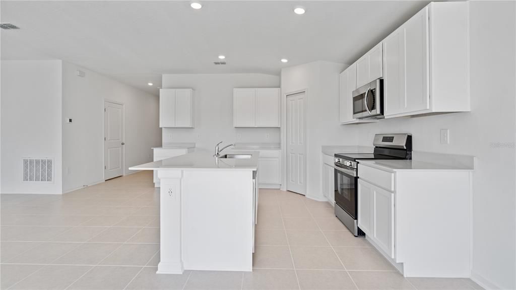 For Sale: $314,950 (4 beds, 2 baths, 1824 Square Feet)