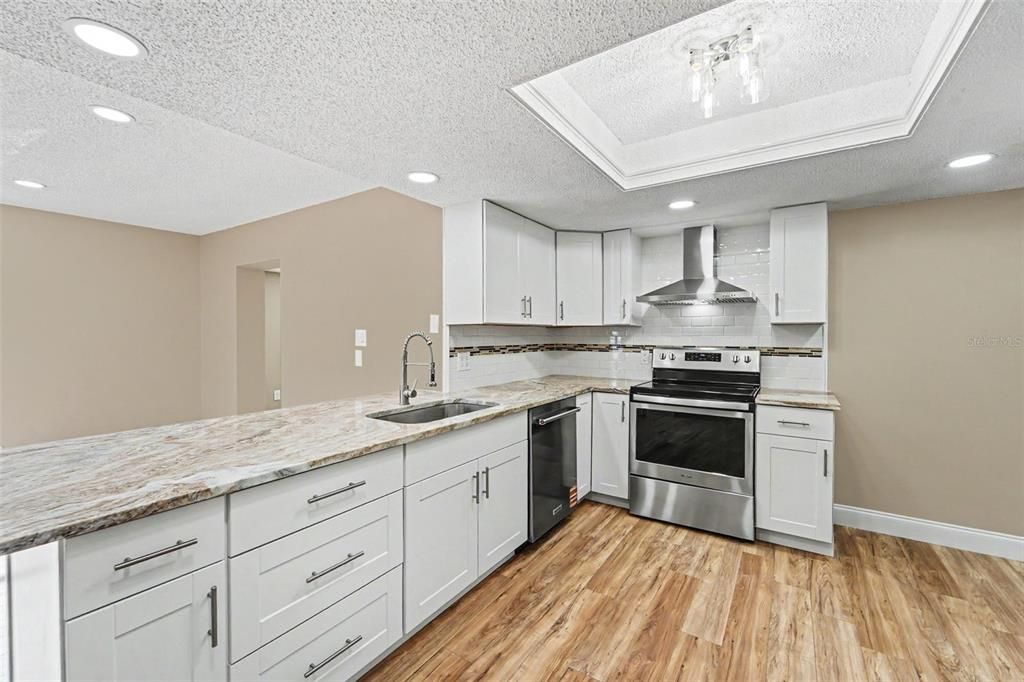 For Sale: $349,900 (3 beds, 2 baths, 1756 Square Feet)