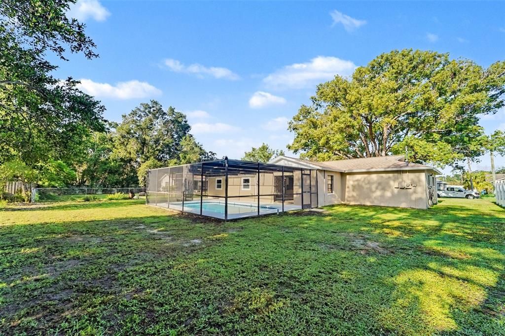 For Sale: $349,900 (3 beds, 2 baths, 1756 Square Feet)