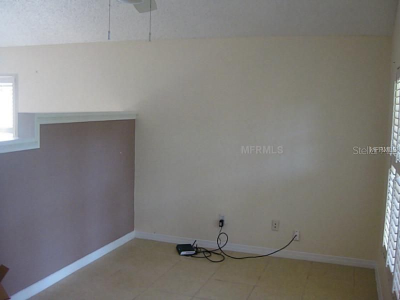 For Rent: $2,870 (4 beds, 2 baths, 2387 Square Feet)