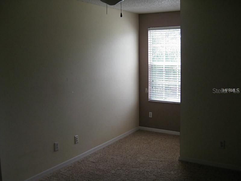 For Rent: $2,870 (4 beds, 2 baths, 2387 Square Feet)