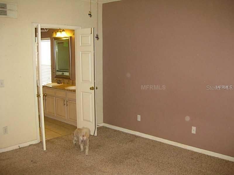 For Rent: $2,870 (4 beds, 2 baths, 2387 Square Feet)