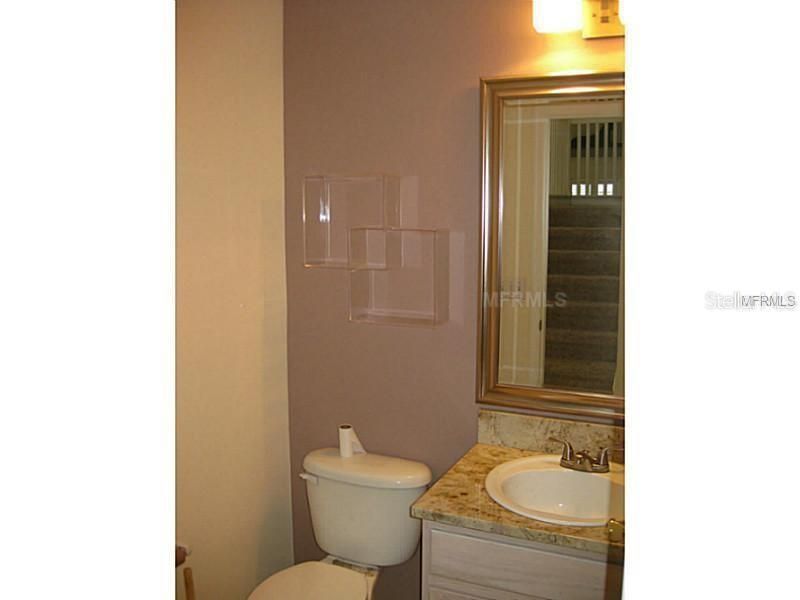 For Rent: $2,870 (4 beds, 2 baths, 2387 Square Feet)