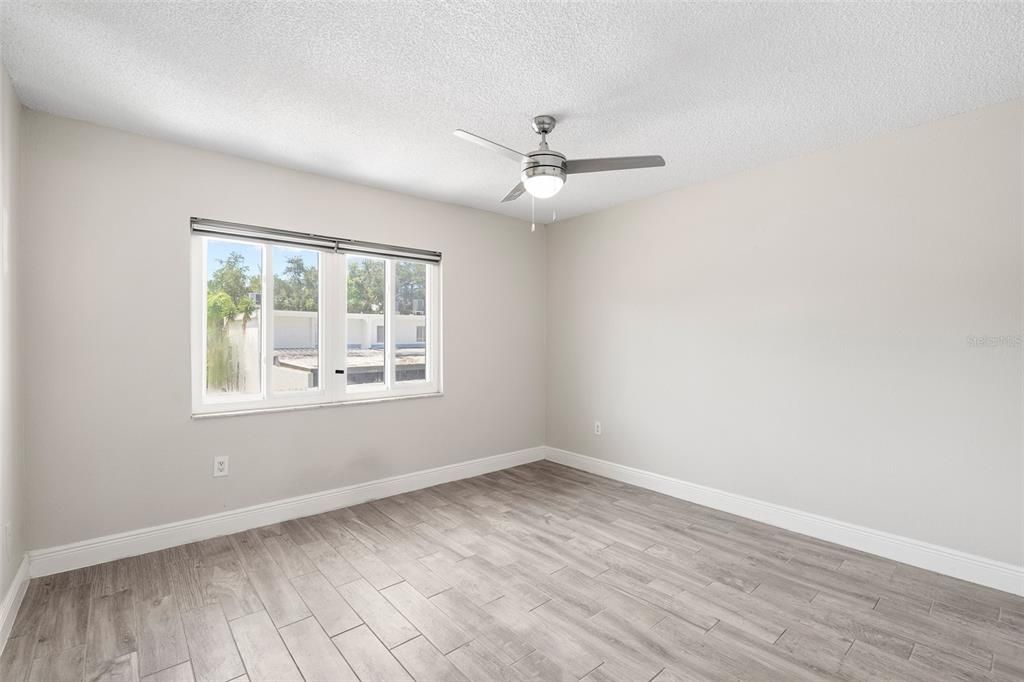 For Sale: $189,000 (3 beds, 3 baths, 1408 Square Feet)