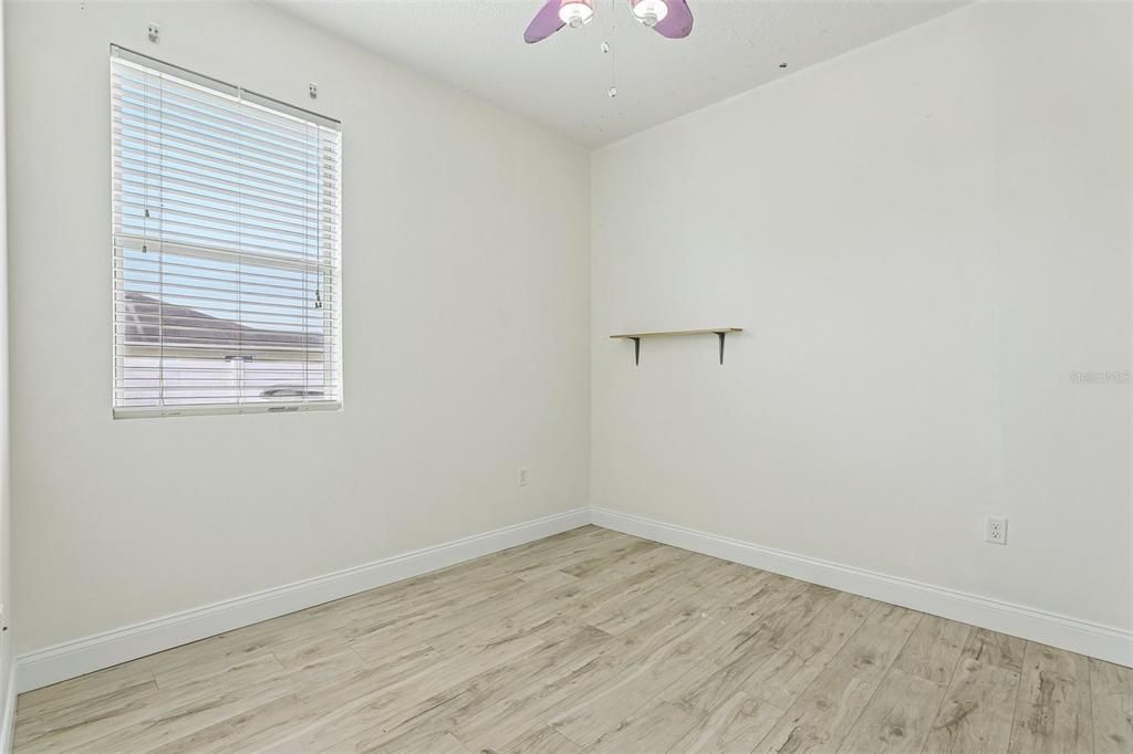 En Venta: $340,000 (3 camas, 2 baños, 2024 Pies cuadrados)