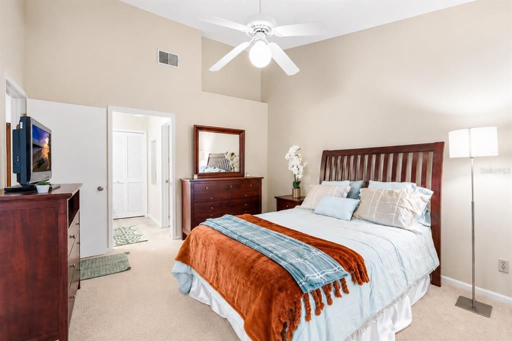 Active With Contract: $299,000 (3 beds, 2 baths, 1622 Square Feet)