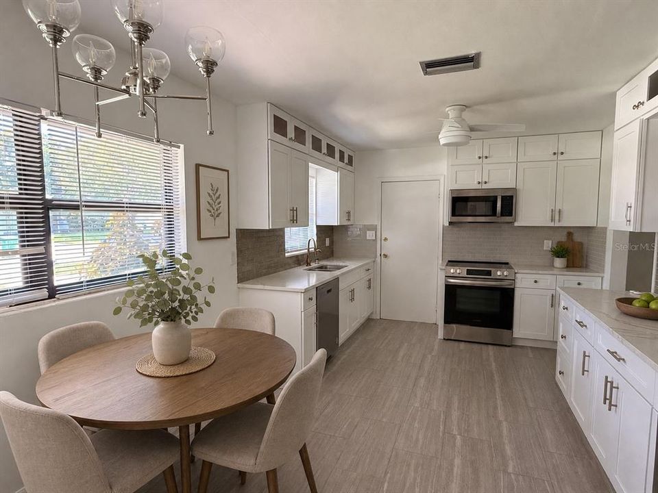 For Rent: $2,600 (2 beds, 2 baths, 1397 Square Feet)