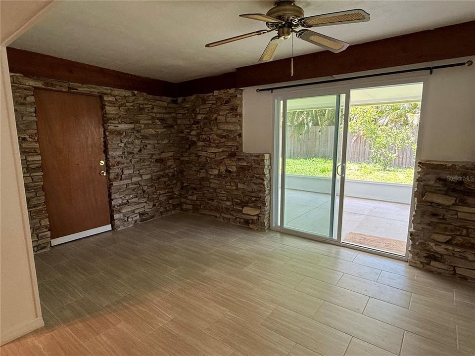For Rent: $2,600 (2 beds, 2 baths, 1397 Square Feet)