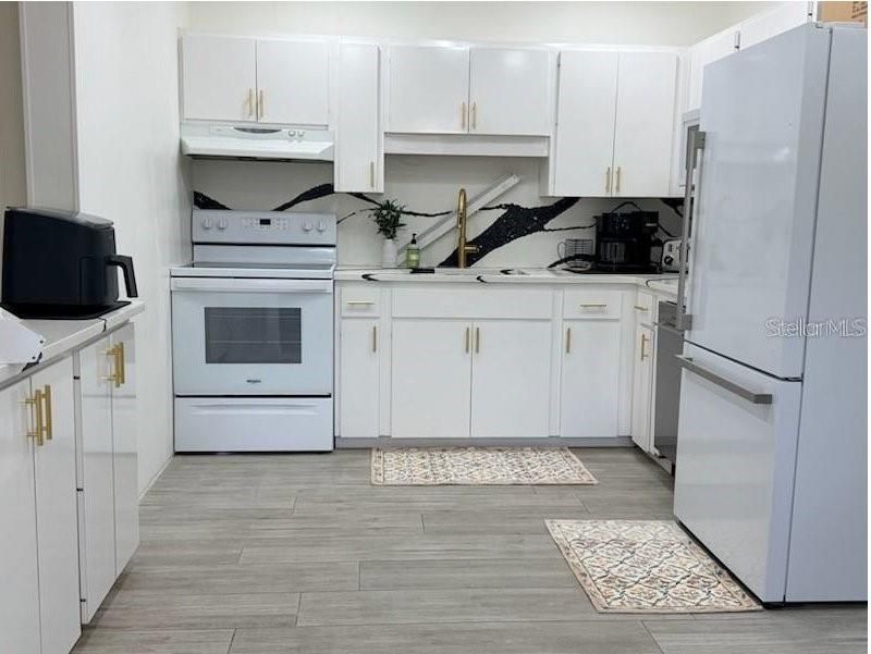 В аренду: $2,795 (3 спален, 1 ванн, 1402 Квадратных фут)