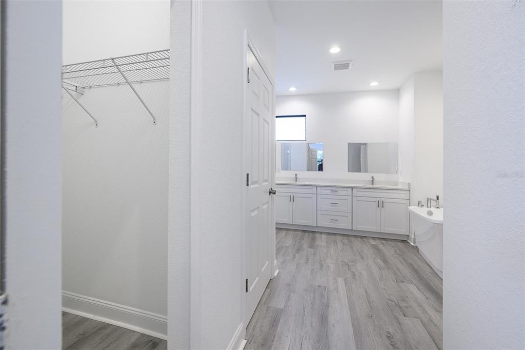 В аренду: $1,950 (3 спален, 2 ванн, 1632 Квадратных фут)