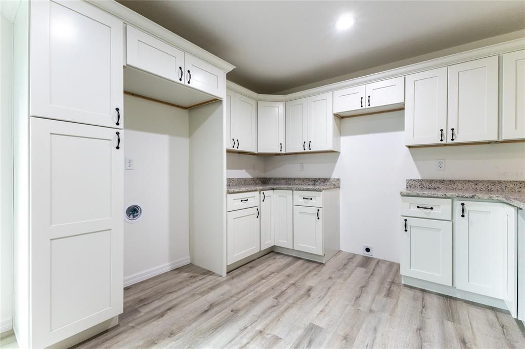En Venta: $259,900 (3 camas, 2 baños, 1371 Pies cuadrados)