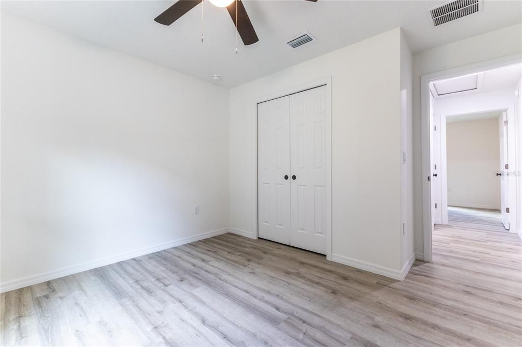 En Venta: $259,900 (3 camas, 2 baños, 1371 Pies cuadrados)