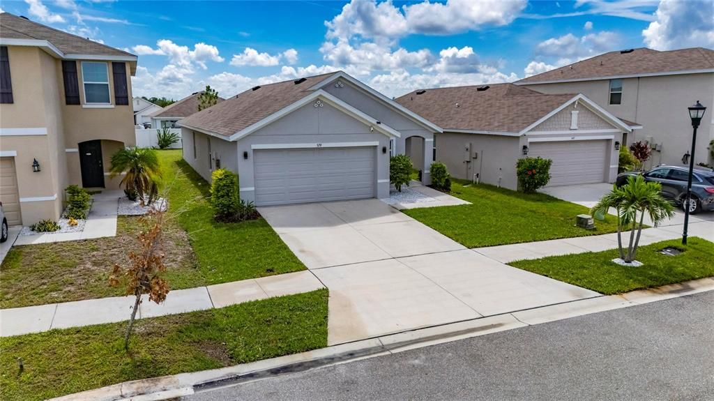 For Sale: $279,000 (3 beds, 2 baths, 1516 Square Feet)