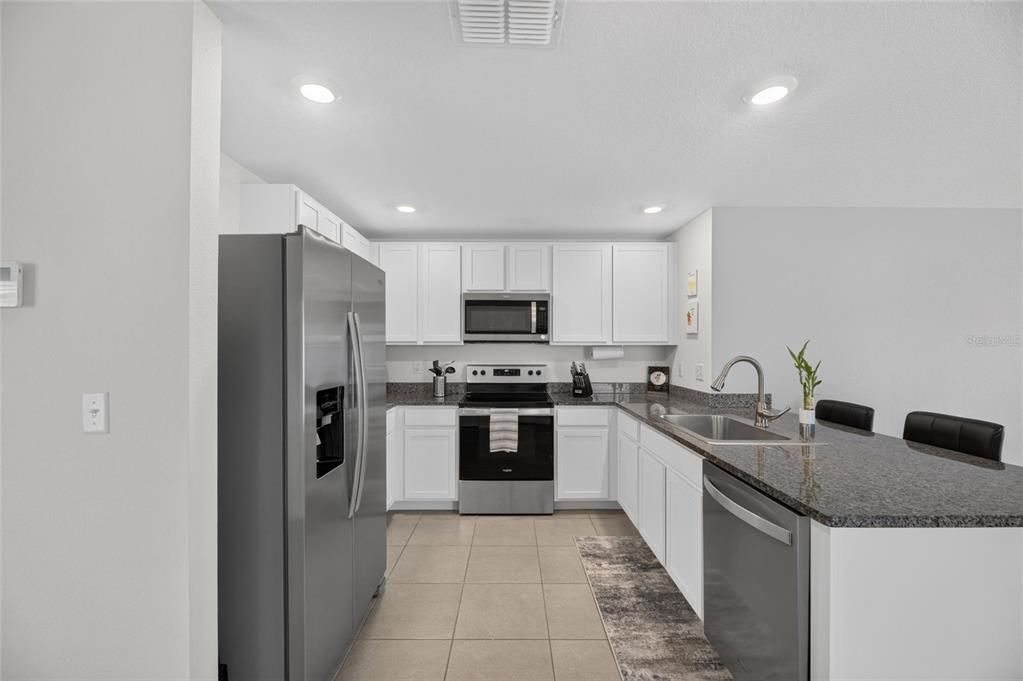For Sale: $279,000 (3 beds, 2 baths, 1516 Square Feet)