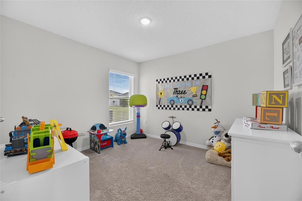 For Sale: $279,000 (3 beds, 2 baths, 1516 Square Feet)