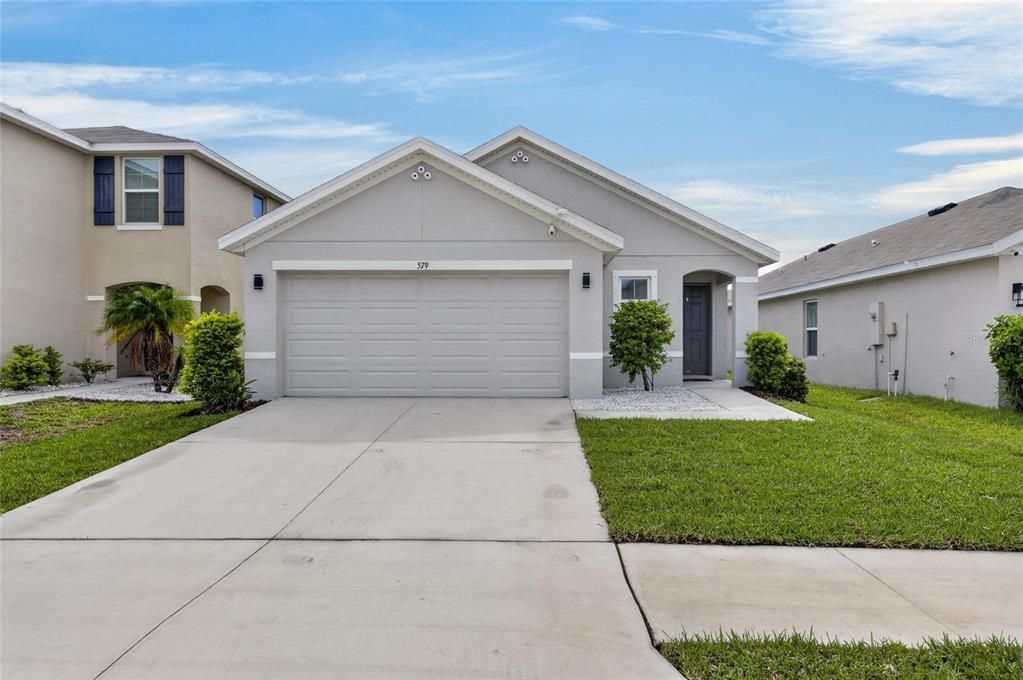 For Sale: $279,000 (3 beds, 2 baths, 1516 Square Feet)