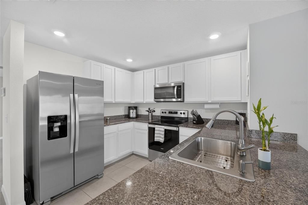 For Sale: $279,000 (3 beds, 2 baths, 1516 Square Feet)