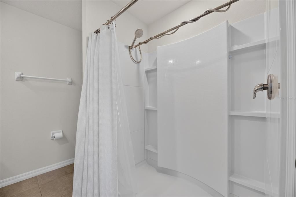 For Sale: $279,000 (3 beds, 2 baths, 1516 Square Feet)