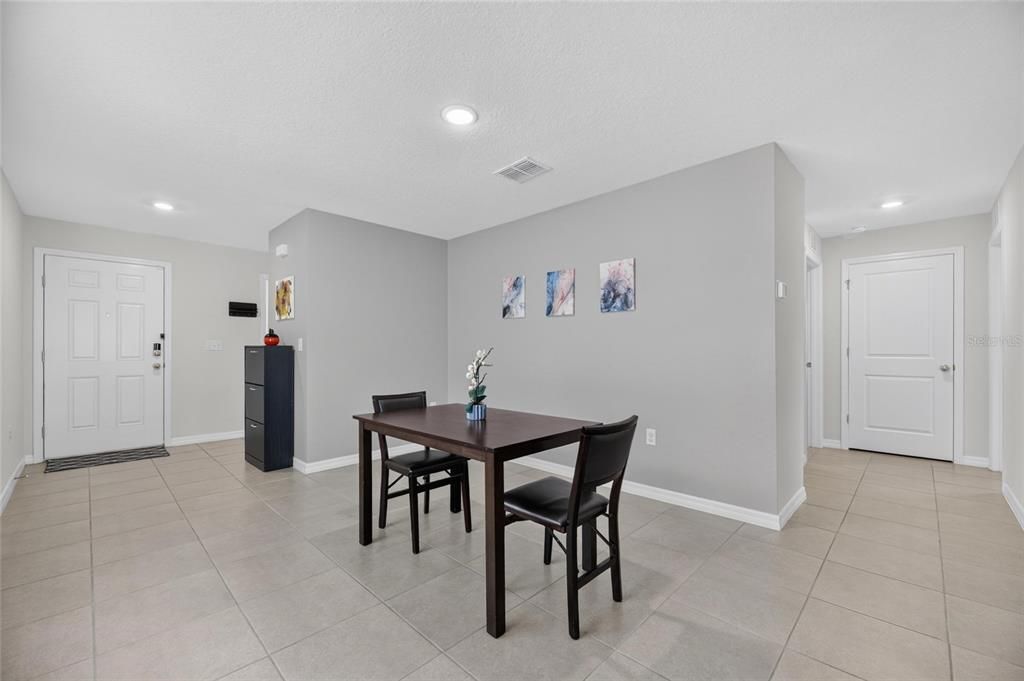 For Sale: $279,000 (3 beds, 2 baths, 1516 Square Feet)