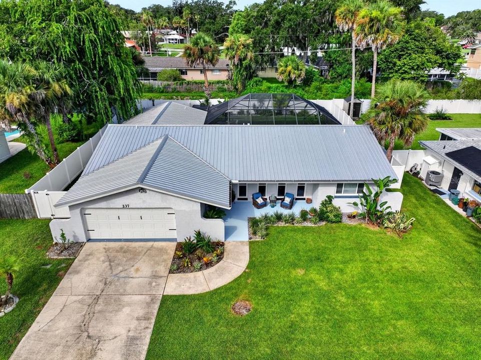 For Sale: $405,000 (3 beds, 2 baths, 1599 Square Feet)