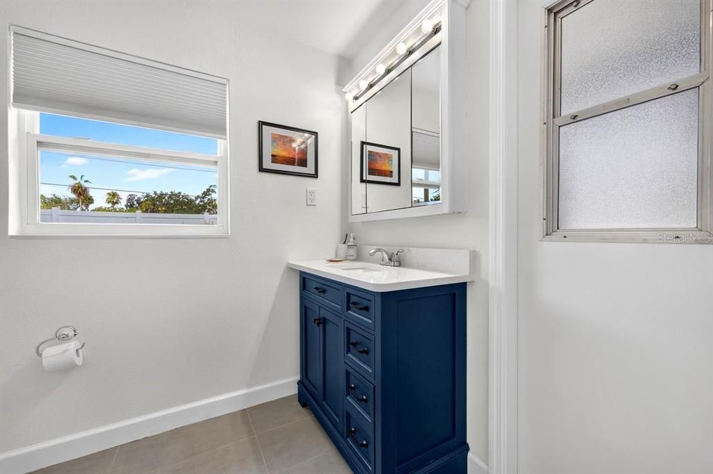 For Sale: $405,000 (3 beds, 2 baths, 1599 Square Feet)