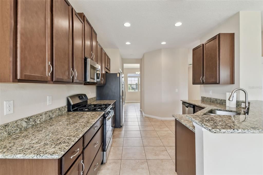 Active With Contract: $525,000 (4 beds, 2 baths, 2560 Square Feet)