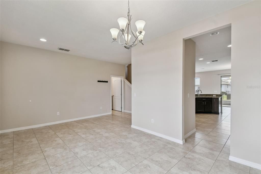 Active With Contract: $525,000 (4 beds, 2 baths, 2560 Square Feet)