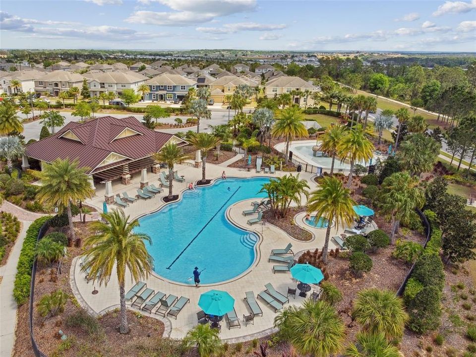 Active With Contract: $525,000 (4 beds, 2 baths, 2560 Square Feet)